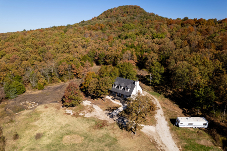 Remodeled Country Home Near Green Forest Arkansas - image 33