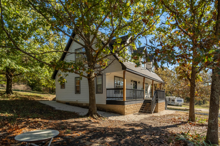Remodeled Country Home Near Green Forest Arkansas - image 4