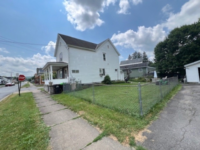 Two Family Home on Large Corner Lot For Sale in Frankfort, NY - image 24