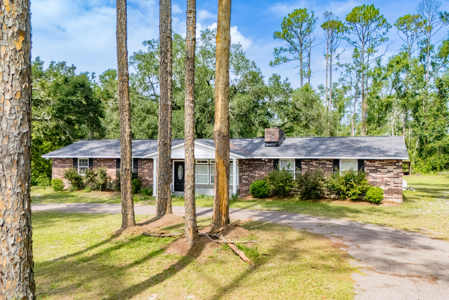 Cozy Country Home for Sale in Live Oak, Florida - image 6
