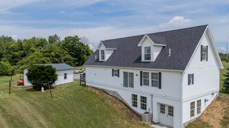 Country Home W/ Acreage For Sale in Upstate NY - image 4