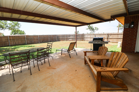**COUNTRY HOME**North of LITTLEFIELD on Hwy 385 - image 18