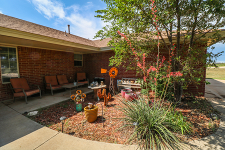 **COUNTRY HOME**North of LITTLEFIELD on Hwy 385 - image 4