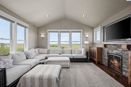 Stunning Country Home Property on 5 Acres in Colfax, Washington! - image 20
