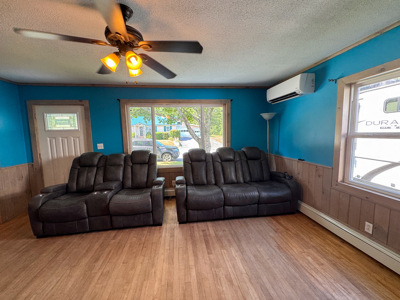 Spacious Intown Split Level Home - image 9
