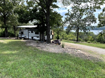 2 Lots Bordering Corps on Bull Shoals Lake with Spectacular View - image 9