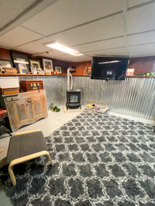 Charming Country Home on Nearly 3 Acres - image 3