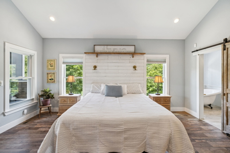 Stunning Lakefront Retreat on Watts Bar Lake in Ten Mile, TN - image 15
