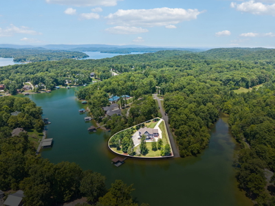 Stunning Lakefront Retreat on Watts Bar Lake in Ten Mile, TN - image 52