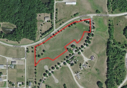 Commercial Lot For Sale In Southern Iowa - image 1