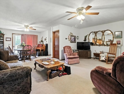Stunning Farm Located Right off of US Hwy 63 near West Plains, MO - image 5