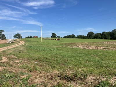 Outstanding Cattle or Hay Production Ranch with River Frontage - image 4