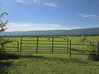 Outstanding Cattle or Hay Production Ranch with River Frontage - image 41