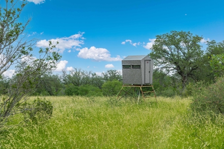 Hunting and Cattle Ranch in San Saba County, Texas - image 39