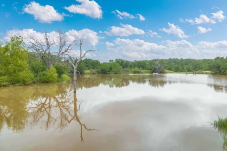 Hunting and Cattle Ranch in San Saba County, Texas - image 36