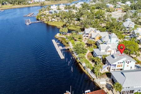Retreat for Sale on the Steinhatchee River - image 11