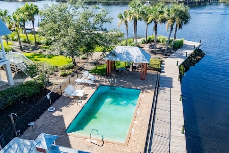 Retreat for Sale on the Steinhatchee River - image 13