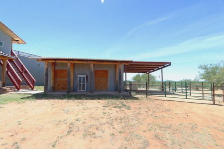 Custom Estate In Dragoon Mtn Ranch, St. David, AZ - image 35
