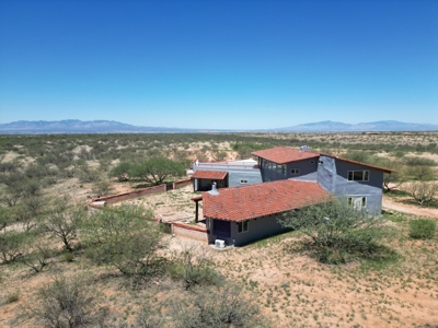 Custom Estate In Dragoon Mtn Ranch, St. David, AZ - image 7