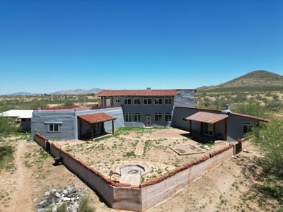 Custom Estate In Dragoon Mtn Ranch, St. David, AZ - image 5