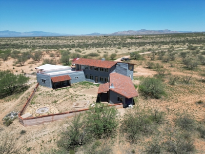 Custom Estate In Dragoon Mtn Ranch, St. David, AZ - image 8