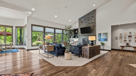 Luxury Home on Acreage For Sale in Montrose, CO - image 8