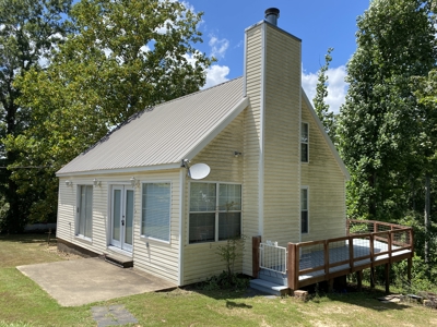 Seasonal River View Home In Town For Sale In Tn - image 22