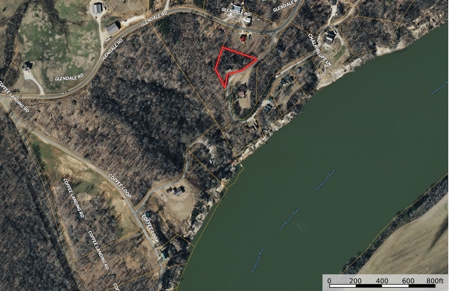 Seasonal River View Home In Town For Sale In Tn - image 24