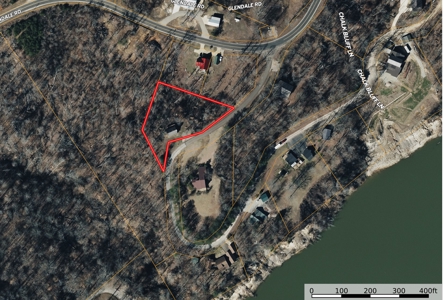 Seasonal River View Home In Town For Sale In Tn - image 26