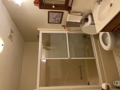 Seasonal River View Home In Town For Sale In Tn - image 9