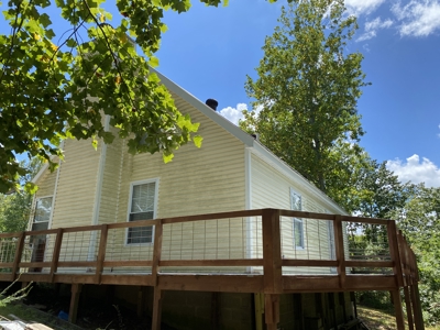 Seasonal River View Home In Town For Sale In Tn - image 16