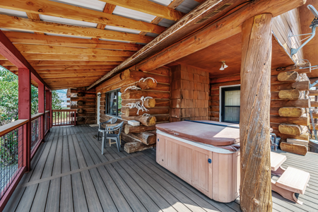 Rustic Log Home with Panoramic Views - image 13
