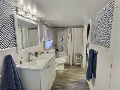 Updated Home with Cabin, Barn & RV Sites on 2+ Ac – Bangs TX - image 7