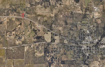 Updated Home with Cabin, Barn & RV Sites on 2+ Ac – Bangs TX - image 26