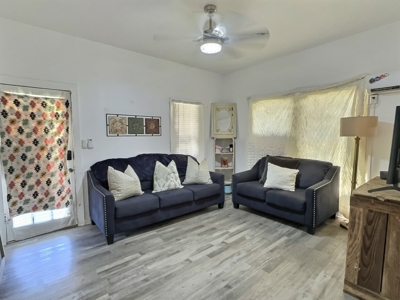 Updated Home with Cabin, Barn & RV Sites on 2+ Ac – Bangs TX - image 4