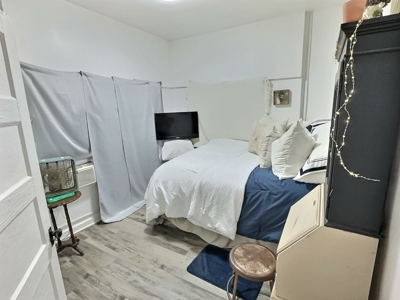 Updated Home with Cabin, Barn & RV Sites on 2+ Ac – Bangs TX - image 12