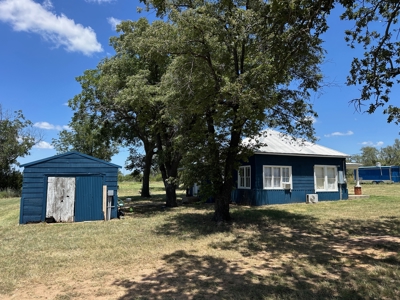 Updated Home with Cabin, Barn & RV Sites on 2+ Ac – Bangs TX - image 3