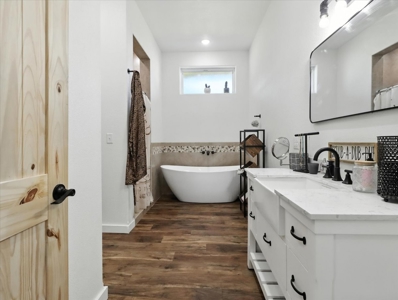 Modern Barndominium on 5 Acres - Close to Town, Full of Charm! - image 18