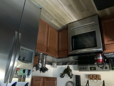 ONLINE REAL ESTATE AUCTION- Closing Mon., Sept. 8th @ 6pm - image 9