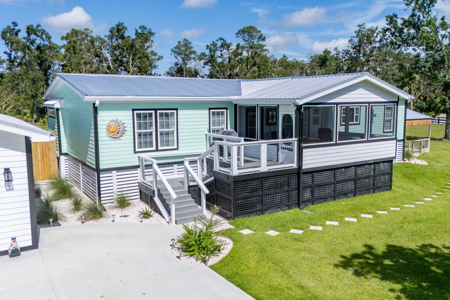 Newly Remodeled Home For Sale in Steinhatchee, FL - image 3