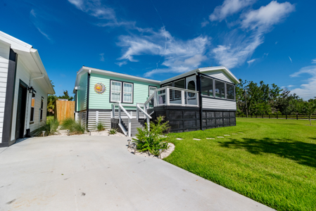 Newly Remodeled Home For Sale in Steinhatchee, FL - image 2