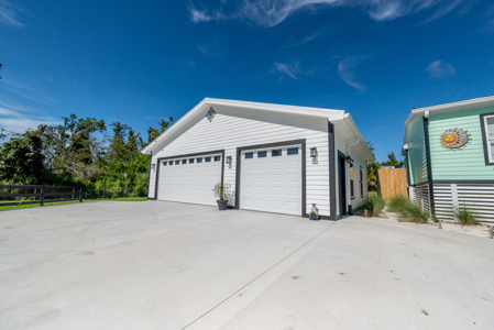 Newly Remodeled Home For Sale in Steinhatchee, FL - image 12