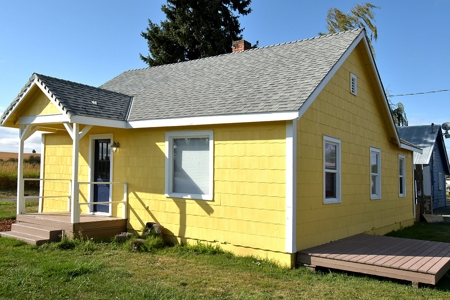 One-of-a-Kind Mixed Use Property in North Idaho! - image 5