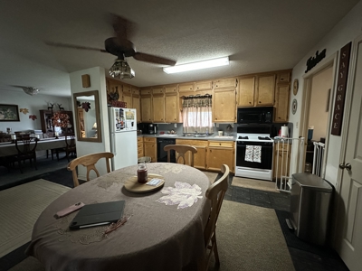 Open floor plan! 3Bed Room 2 Bath Brick Home 2-Car Garage 2 acres - image 7