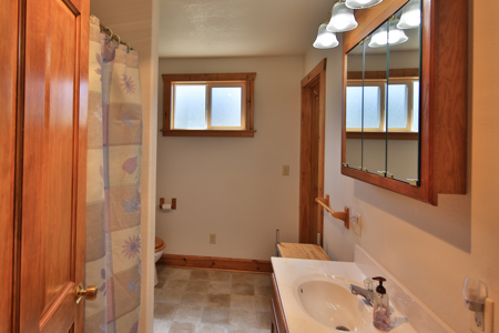 Mountain Log Home on Acreage For Sale in Western Colorado - image 20