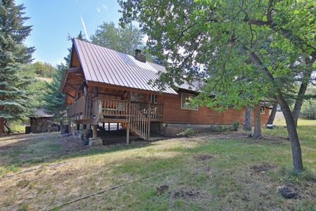 Mountain Log Home on Acreage For Sale in Western Colorado - image 27