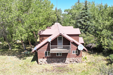 Mountain Log Home on Acreage For Sale in Western Colorado - image 30
