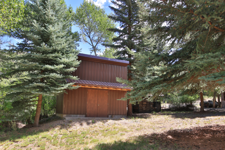 Mountain Log Home on Acreage For Sale in Western Colorado - image 34