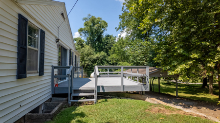 Home in Town for sale in the Arkansas Ozarks - image 9