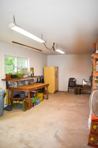 Country Home and Land for Sale near Vienna, Missouri - image 2